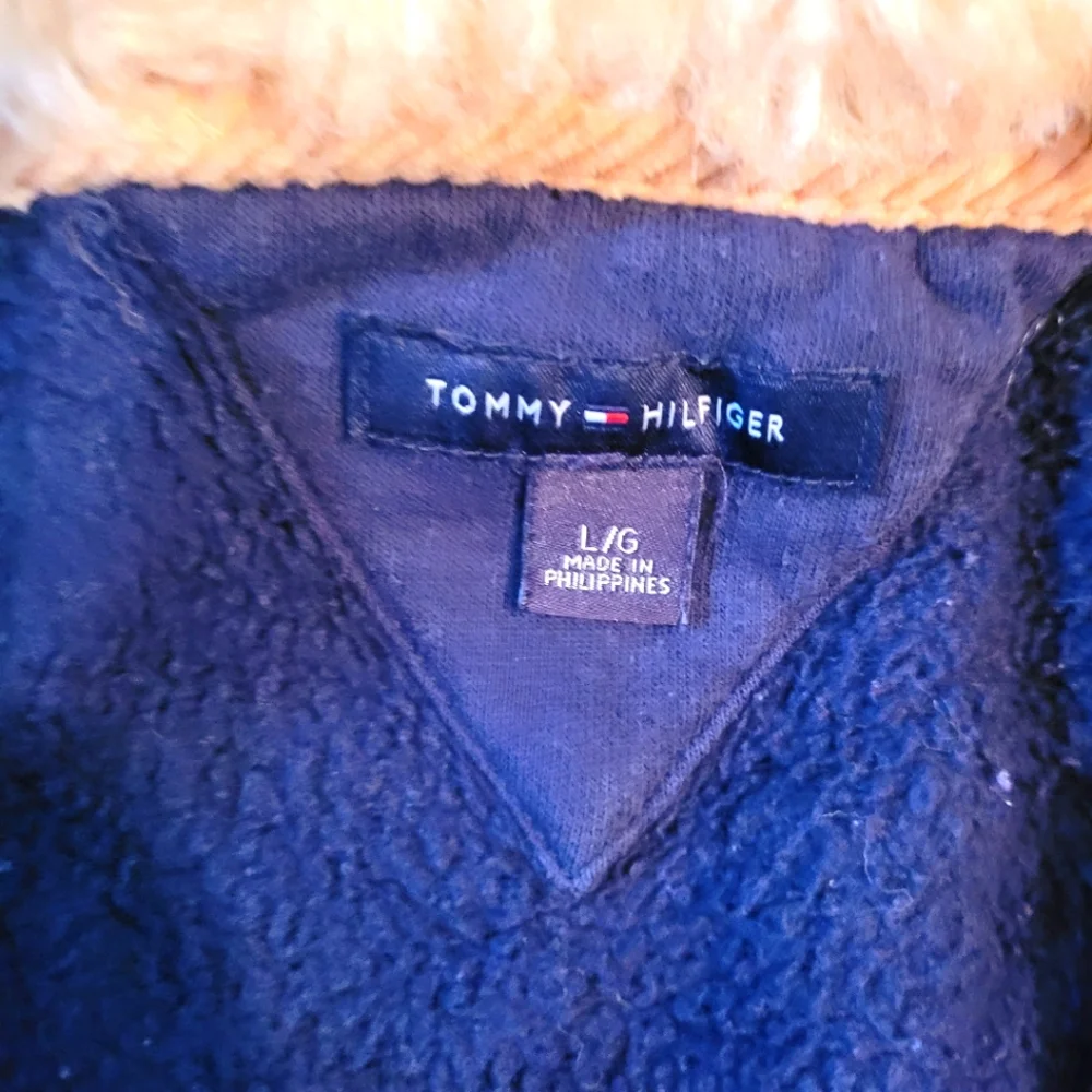 Tommy Hilfiger | Navy Hoodie with Fax Fur Hood - Picture 7 of 7